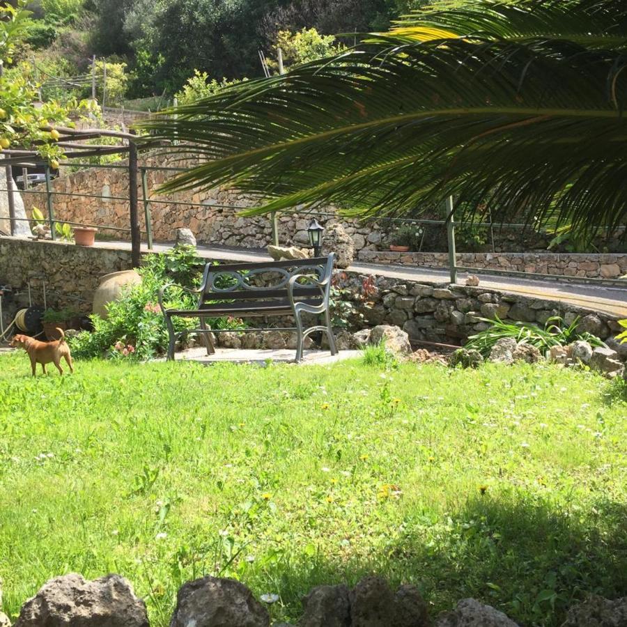 Agriturismo I Lamoi フィナーレ・リーグレ エクステリア 写真