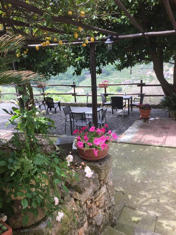 Agriturismo I Lamoi フィナーレ・リーグレ エクステリア 写真
